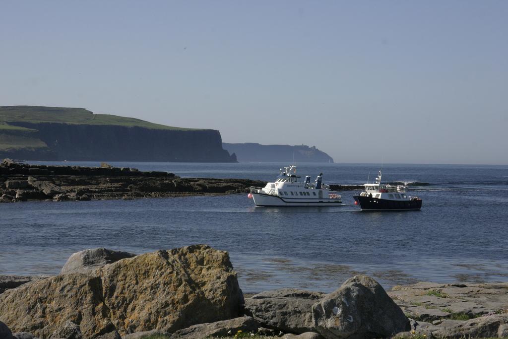 Doolin Cottage Accommodation Экстерьер фото